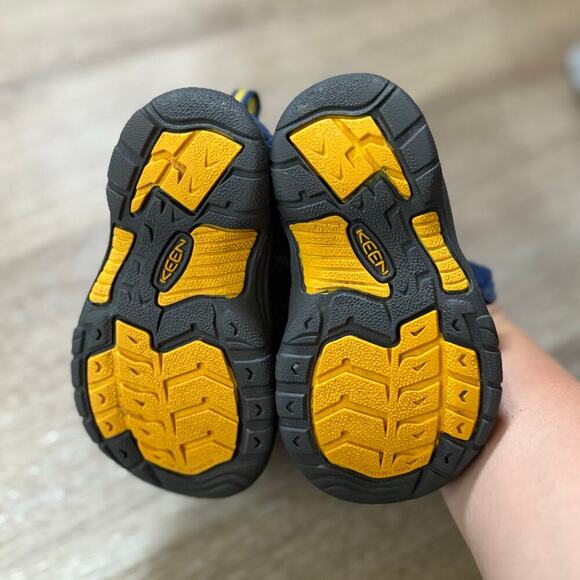 Keen 5c shoes - Picture 3 of 4